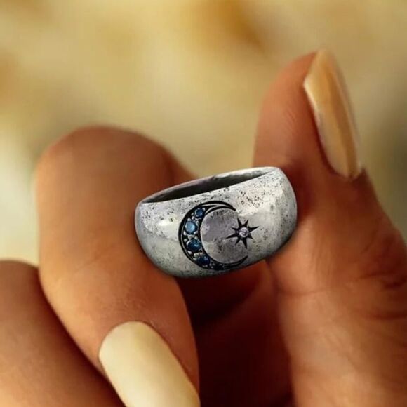 Vintage Style Blue Zircon Ring Carved with Sun and Moon for Silver Plated - Picture 5 of 8